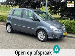 Grijs Gebruikt 2009 Lancia Musa MPV | € 3.950 (Iets duurder)