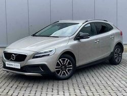 Goud Gebruikt 2017 Volvo V40 CC Plus Stationwagen | € 15.500 (Iets duurder)