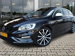 Zwart Gebruikt 2015 Volvo V60 R-Design Stationwagen | € 15.900 (Eerlijke prijs)