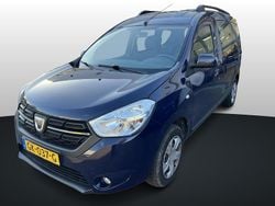 Blauw Gebruikt 2015 Dacia Dokker Lauréate MPV | € 10.840