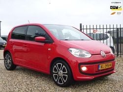 Rood Gebruikt 2016 VW up! high up! Hatchback | € 7.450 (Super prijs)