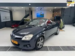 Grijs Gebruikt 2007 Opel Tigra Cabriolet | € 1.995 (Goede deal)