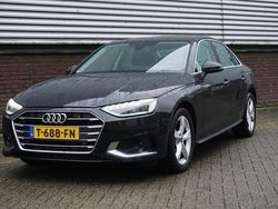 Zwart Gebruikt 2023 Audi A4 Sport Sedan | € 30.950 (Goede deal)