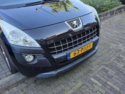 Gebruikt 2011 Peugeot 3008 Premium SUV | € 4.500 (Eerlijke prijs)