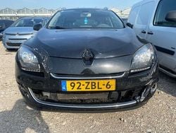 Zwart Gebruikt 2012 Renault Mégane GrandTour Bose Edition Stationwagen | € 1.999 (Super prijs)