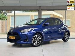 Blauw Gebruikt 2022 Toyota Yaris Hybrid Hatchback | € 19.950 (Goede deal)