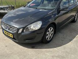 Grijs Gebruikt 2011 Volvo V60 Kinetic Stationwagen | € 6.699 (Eerlijke prijs)