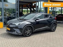 Zwart, metallic lak Gebruikt 2017 Toyota C-HR Premium SUV | € 17.990 (Eerlijke prijs)