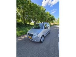 Grijs Gebruikt 2003 Suzuki Wagon R GLS Hatchback | € 799 (Eerlijke prijs)