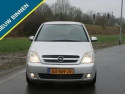 Grijs Gebruikt 2003 Opel Meriva Cosmo MPV | € 999 (Goede deal)