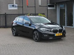 Zwart Gebruikt 2021 BMW 116 Hatchback | € 20.450 (Eerlijke prijs)