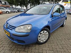 Blauw Gebruikt 2004 VW Golf IV Trendline Hatchback | € 2.350 (Iets duurder)