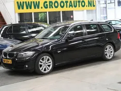 Zwart Gebruikt 2012 BMW 318 Luxury Line Stationwagen | € 6.743 (Super prijs)