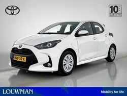 Wit Gebruikt 2024 Toyota Yaris Active Hatchback | € 23.445 (Eerlijke prijs)
