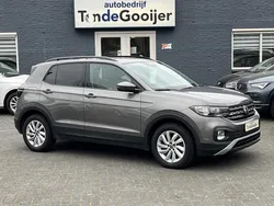 Grijs, metallic lak Gebruikt 2021 VW T-Cross Business SUV | € 23.450 (Eerlijke prijs)