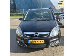 Zwart Gebruikt 2007 Opel Zafira MPV | € 2.600 (Eerlijke prijs)