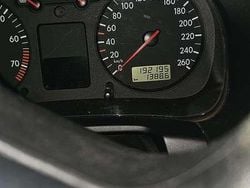 Zwart Gebruikt 2003 VW Golf IV Hatchback | € 2.440 (Eerlijke prijs)