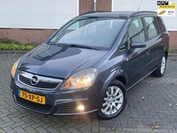 Grijs Gebruikt 2007 Opel Zafira MPV | € 5.350 (Duur)