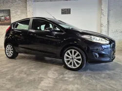 Zwart Gebruikt 2015 Ford Fiesta Titanium Hatchback | € 6.950 (Eerlijke prijs)