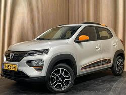 Grijs Gebruikt 2022 Dacia Spring Comfort Plus Hatchback | € 9.795 (Eerlijke prijs)