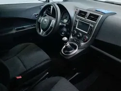 Grijs Gebruikt 2012 Toyota Verso-S Comfort MPV | € 6.800 (Eerlijke prijs)