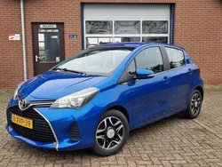 Blauw Gebruikt 2014 Toyota Yaris Hatchback | € 8.950 (Eerlijke prijs)