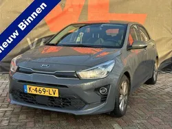 Grijs, metallic lak Gebruikt 2021 Kia Rio Hatchback | € 14.748 (Eerlijke prijs)