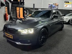 Grijs Gebruikt 2019 BMW 320 Sport Line Stationwagen | € 19.750 (Eerlijke prijs)