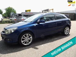 Blauw Gebruikt 2009 Opel Astra Executive Hatchback | € 2.449 (Eerlijke prijs)