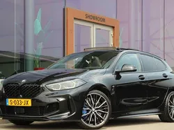 Zwart Gebruikt 2021 BMW M135 Executive Hatchback | € 41.900 (Iets duurder)