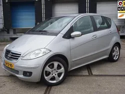 Grijs, metallic lak Gebruikt 2007 Mercedes A170 Avantgarde MPV | € 4.495 (Iets duurder)