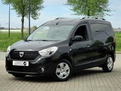 Zwart Gebruikt 2020 Dacia Dokker Van | € 9.000 (Eerlijke prijs)