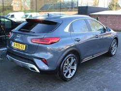 Grijs, metallic lak Gebruikt 2021 Kia XCeed SUV | € 23.900 (Goede deal)