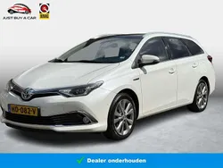 Wit Gebruikt 2015 Toyota Auris Touring Sports Stationwagen | € 13.400 (Goede deal)