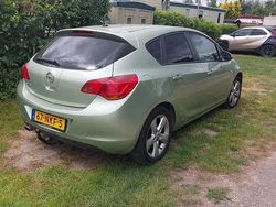 Groen Gebruikt 2010 Opel Astra Edition MPV | € 6.000 (Iets duurder)