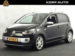 Zwart Gebruikt 2016 VW cross up! Hatchback | € 11.900