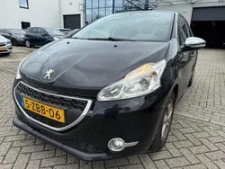 Zwart Gebruikt 2014 Peugeot 208 Style Hatchback | € 2.200 (Goede deal)