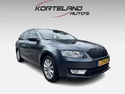 Grijs Gebruikt 2016 Skoda Octavia Business Line Stationwagen | € 13.950 (Iets duurder)