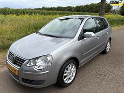 Grijs Gebruikt 2007 VW Polo Hatchback | € 1.780 (Eerlijke prijs)