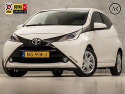 Wit Gebruikt 2017 Toyota Aygo Sport Hatchback | € 6.945 (Eerlijke prijs)