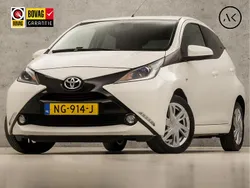 Wit Gebruikt 2017 Toyota Aygo Sport Hatchback | € 7.945 (Eerlijke prijs)