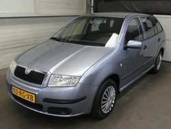 Grijs Gebruikt 2005 Skoda Fabia Ambiente Stationwagen | € 1.495 (Eerlijke prijs)
