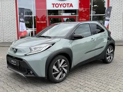 Groen Gebruikt 2024 Toyota Aygo Premium Hatchback | € 22.900 (Eerlijke prijs)