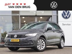 Grijs Gebruikt 2021 VW Tiguan Life SUV | € 30.245 (Super prijs)