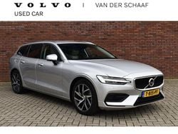 Grijs Gebruikt 2020 Volvo V60 Momentum Stationwagen | € 29.450 (Goede deal)