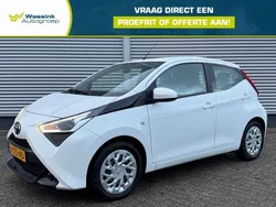 Wit Gebruikt 2022 Toyota Aygo X-play Hatchback | € 13.895 (Super prijs)