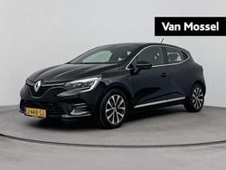Zwart Gebruikt 2020 Renault Clio V Intens Hatchback | € 13.440 (Eerlijke prijs)