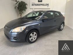 Grijs Gebruikt 2009 Kia ProCeed EX Hatchback | € 5.750