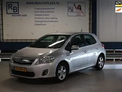 Grijs Gebruikt 2011 Toyota Auris Hatchback | € 5.500 (Iets duurder)