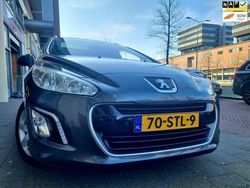 Grijs, metallic lak Gebruikt 2011 Peugeot 308 Stationwagen | € 4.450 (Iets duurder)